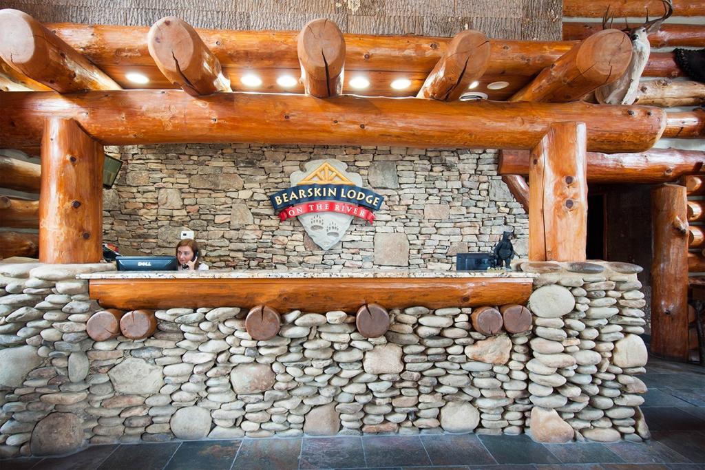 Bearskin Lodge On The River Гетлинбург Екстериор снимка