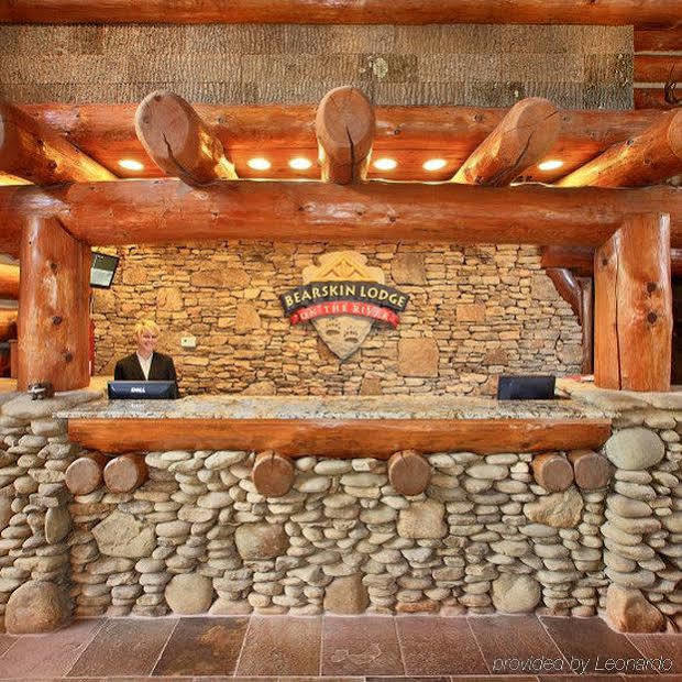Bearskin Lodge On The River Гетлинбург Интериор снимка