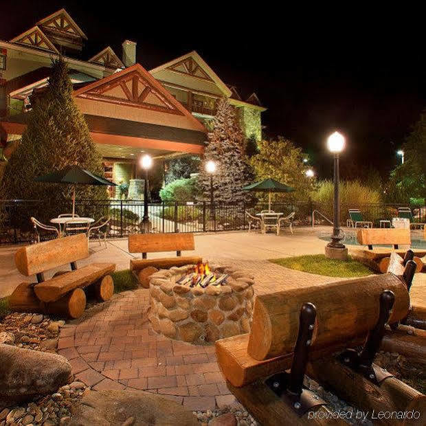 Bearskin Lodge On The River Гетлинбург Съоръжения снимка